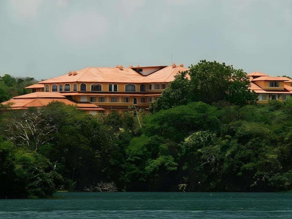 Hotel Melia Panama Canal Colon Exteriör bild